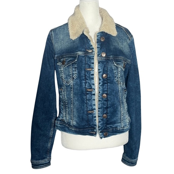 Zara Blue Jean Jacket with Cream Collar - Picture 1 of 9